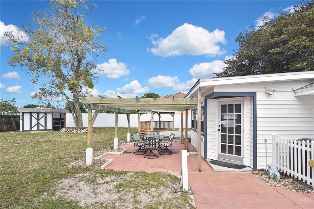 GOLDEN GATE CITY - Residential