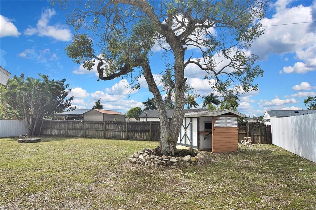 GOLDEN GATE CITY - Residential