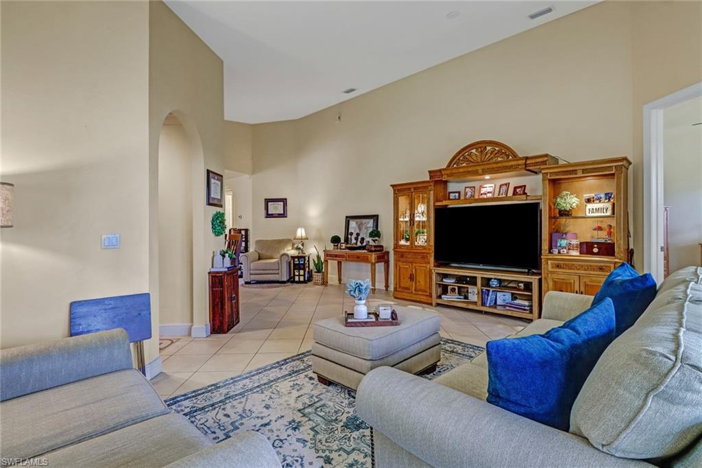 SERRANO - Residential