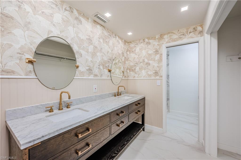 CHARLOTTE PARK - Residential Lease