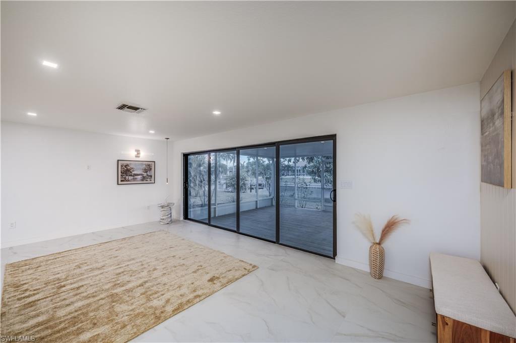 CHARLOTTE PARK - Residential Lease