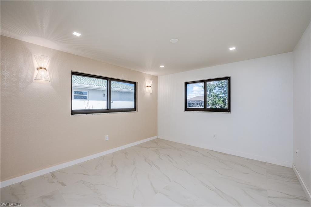 CHARLOTTE PARK - Residential Lease