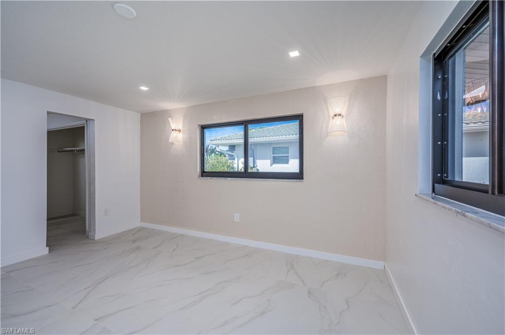 CHARLOTTE PARK - Residential Lease