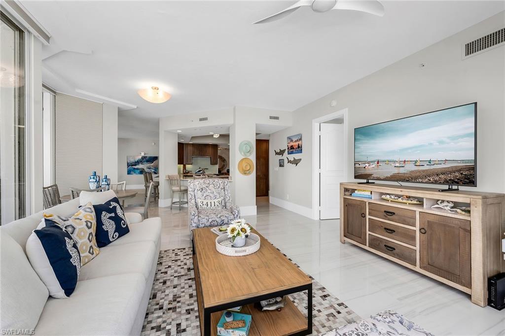 TWIN DOLPHINS - Residential