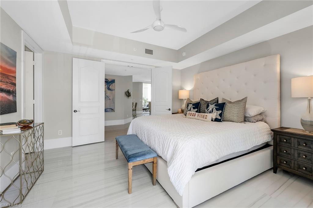 TWIN DOLPHINS - Residential