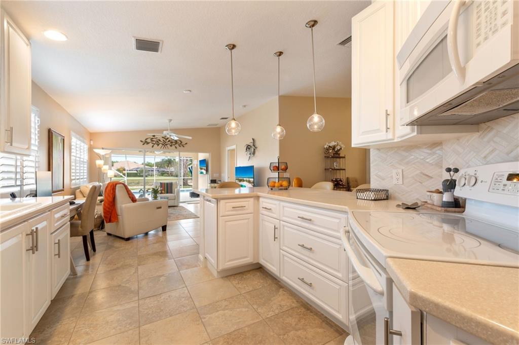 VILLAGE WALK OF BONITA SPRINGS - Residential