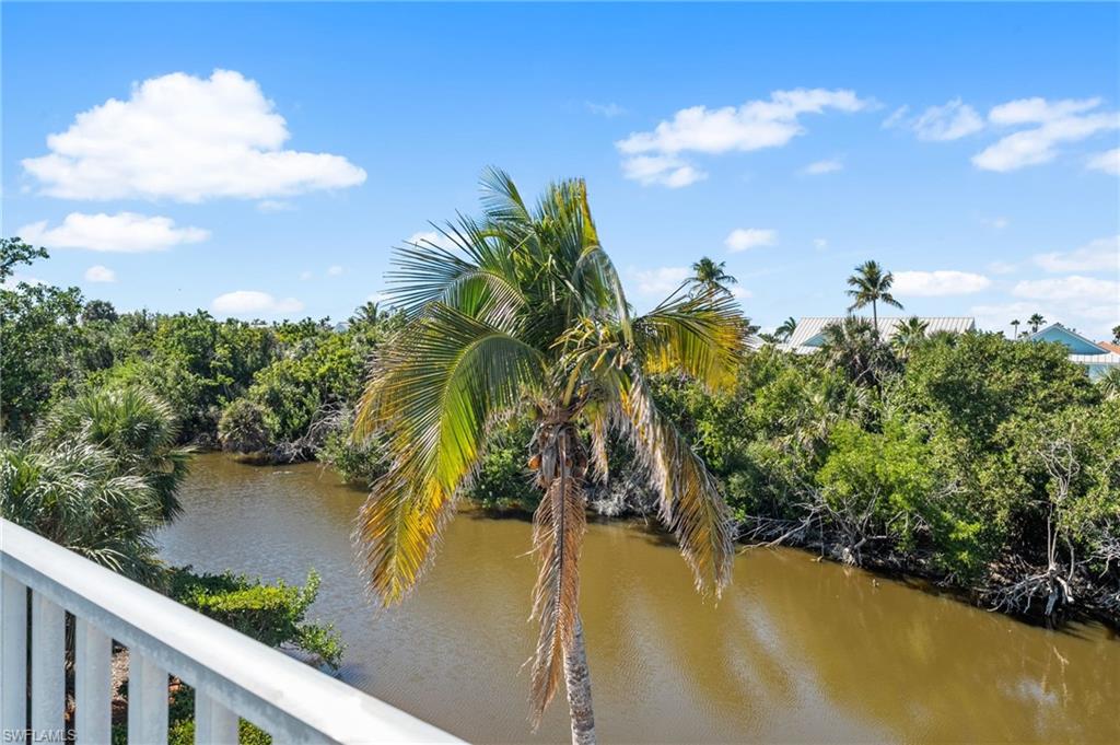 LONG ACRE LAKE - Residential