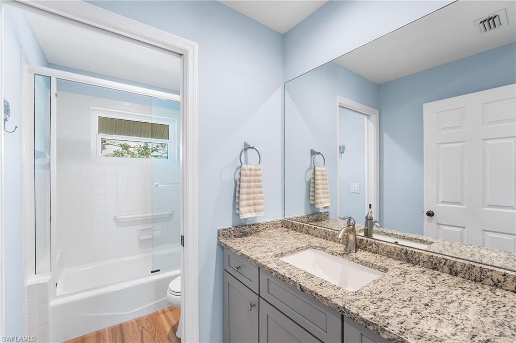 LONG ACRE LAKE - Residential