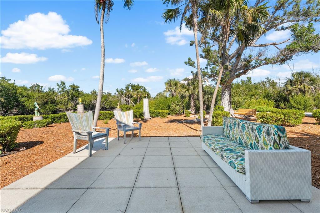 LONG ACRE LAKE - Residential