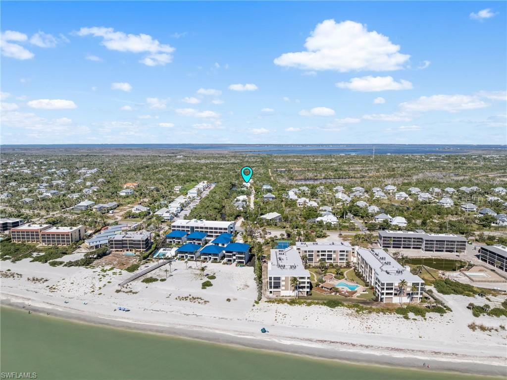 LONG ACRE LAKE - Residential