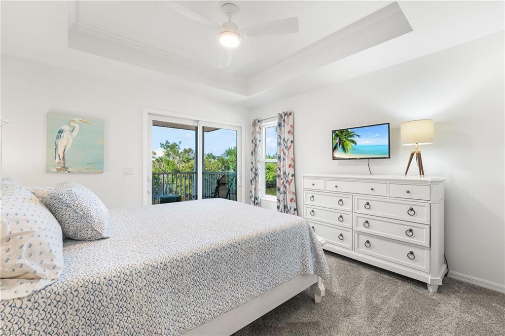 LONG ACRE LAKE - Residential