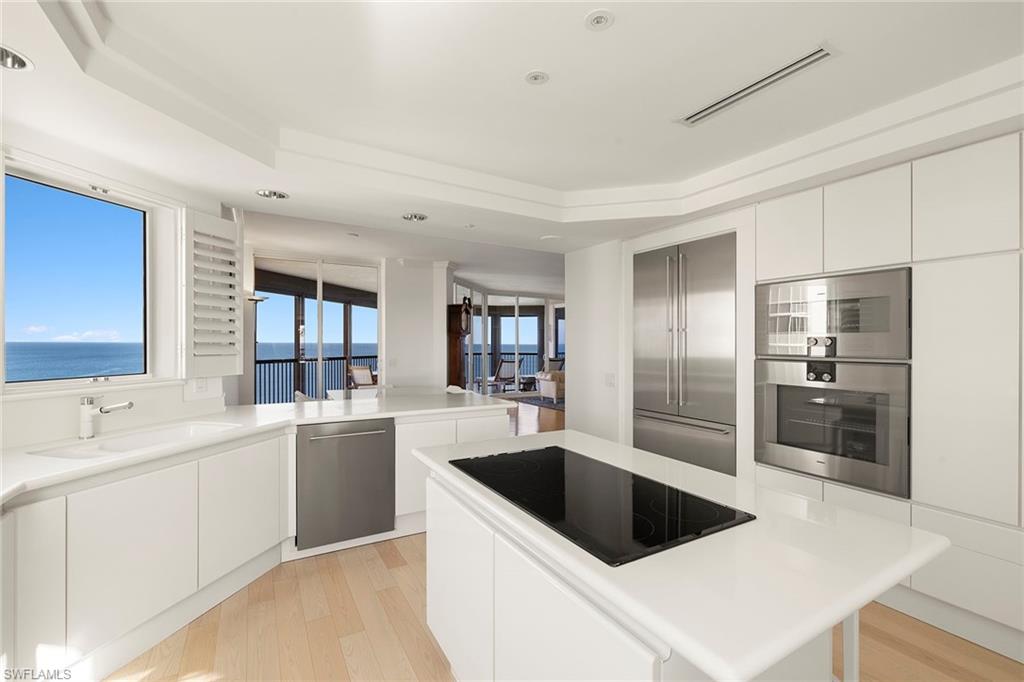 BILTMORE AT BAY COLONY - Residential