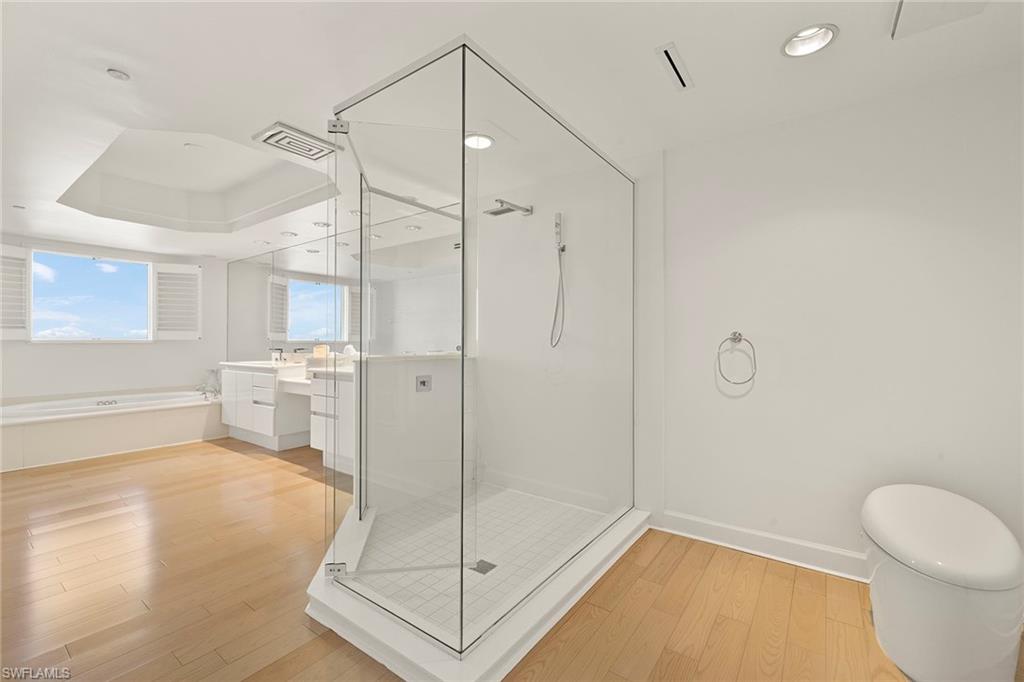 BILTMORE AT BAY COLONY - Residential