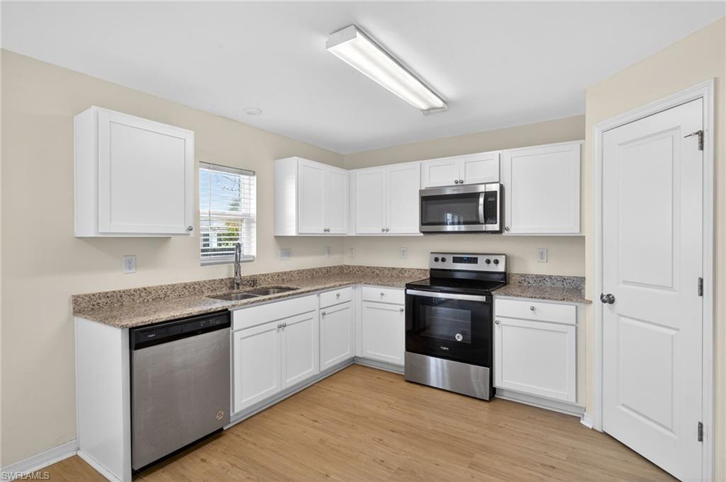 CAPE CORAL - Residential Lease