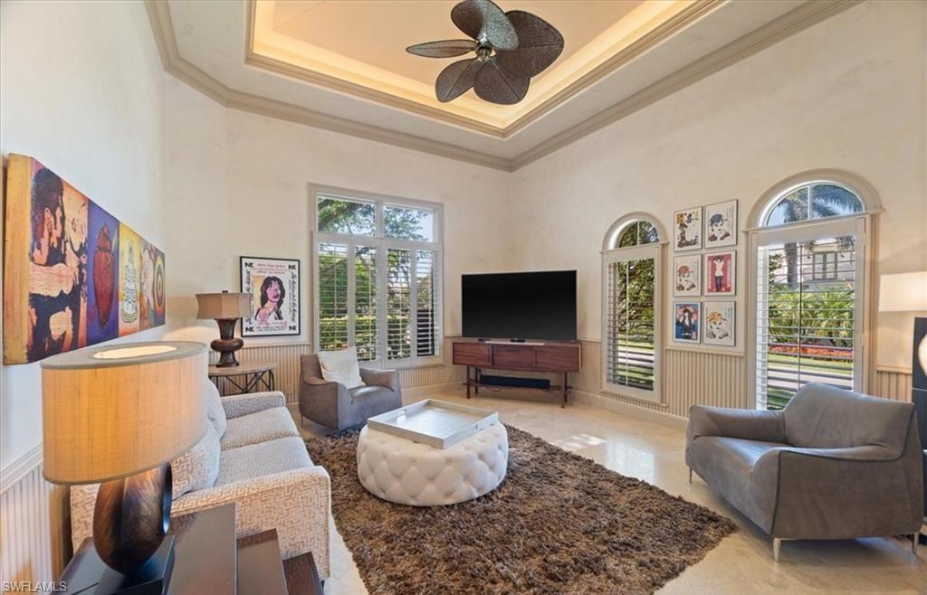 AQUALANE SHORES - Residential Lease