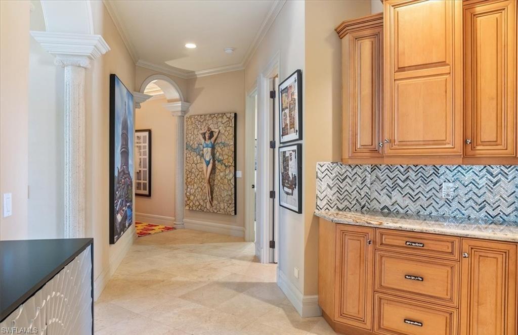 AQUALANE SHORES - Residential Lease