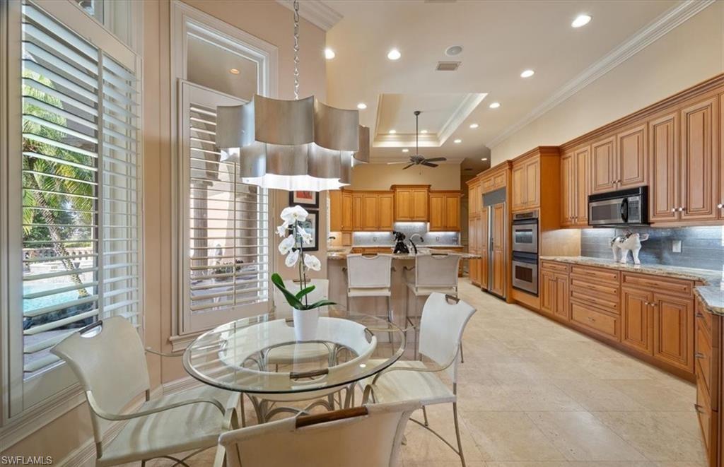 AQUALANE SHORES - Residential Lease