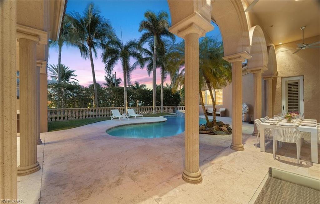 AQUALANE SHORES - Residential Lease