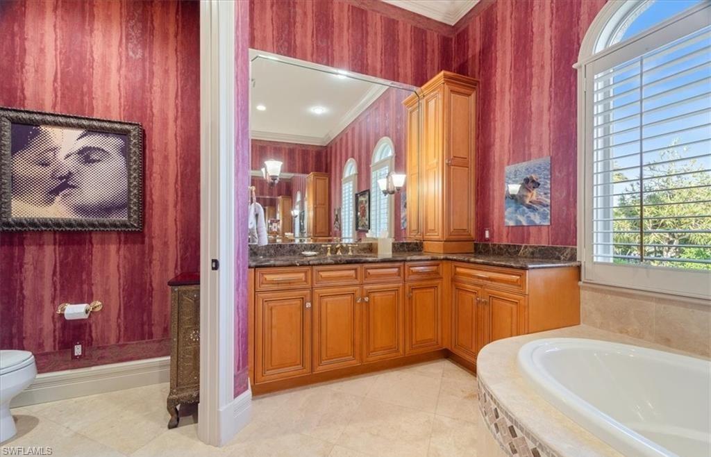 AQUALANE SHORES - Residential Lease