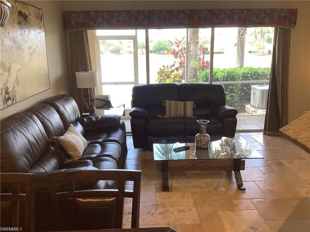 OLYMPIA POINTE - Residential