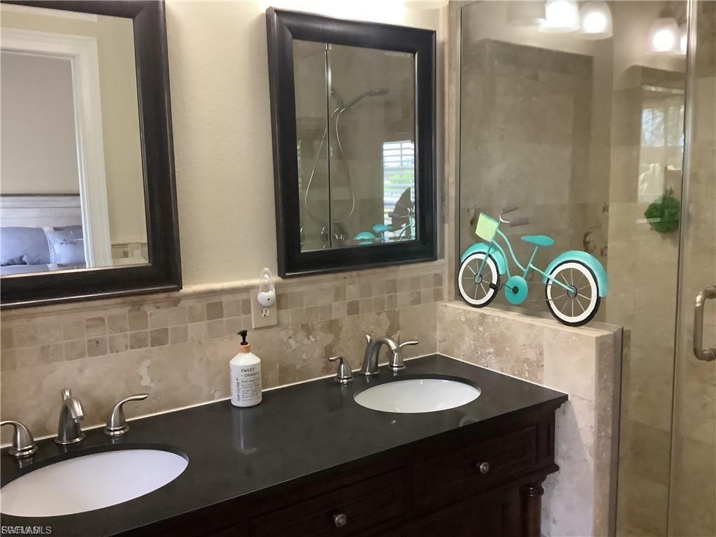 OLYMPIA POINTE - Residential