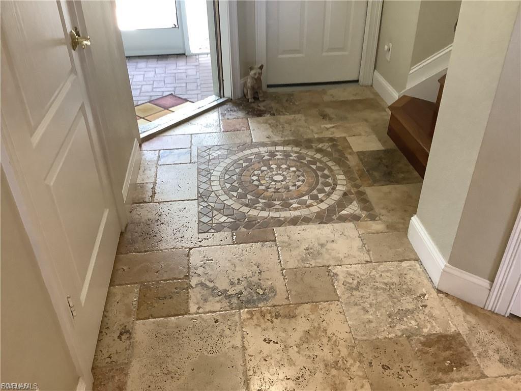 OLYMPIA POINTE - Residential