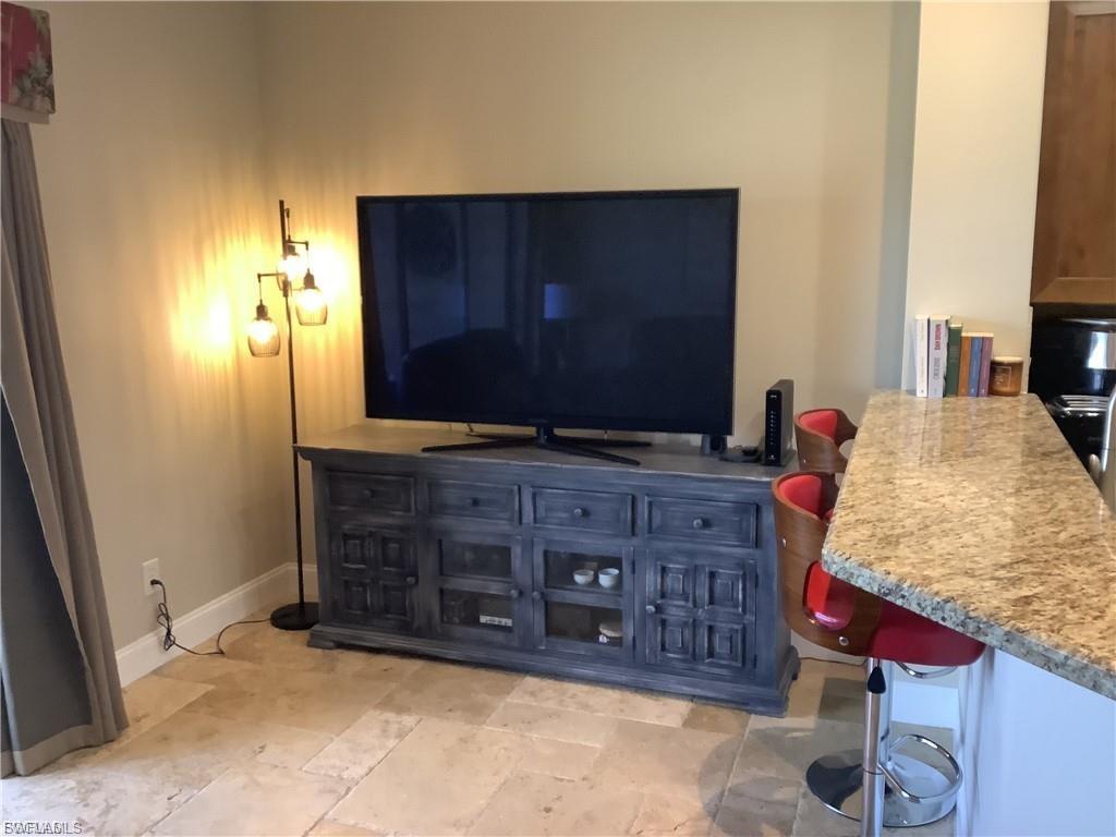 OLYMPIA POINTE - Residential