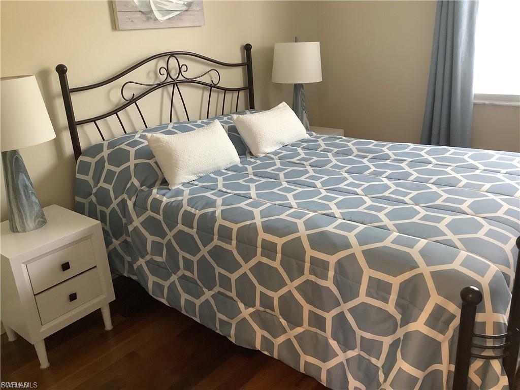 OLYMPIA POINTE - Residential