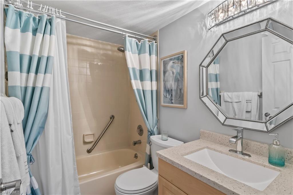 COUNTRY CLUB VILLAGE - Residential