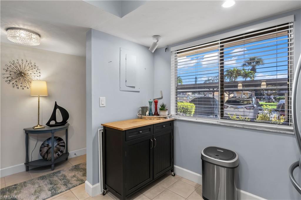 COUNTRY CLUB VILLAGE - Residential