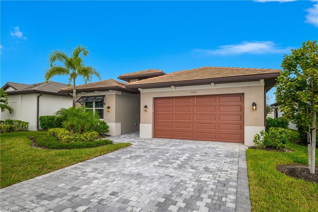 Photo of 3608 Sapphire Cove CIR, NAPLES, FL 34114 (MLS # 225083360)