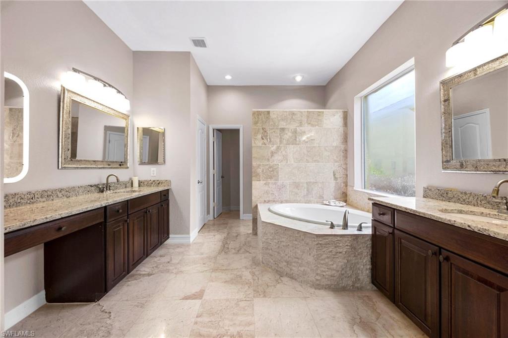 WINDWOOD - Residential