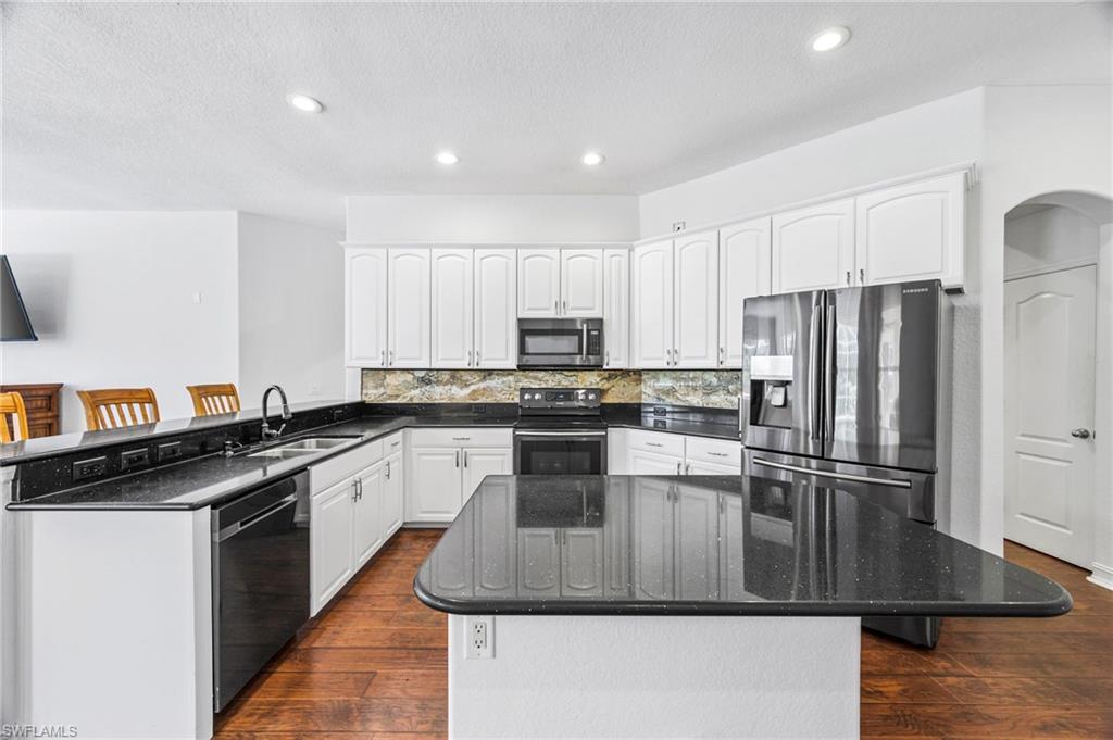 WINDWOOD - Residential