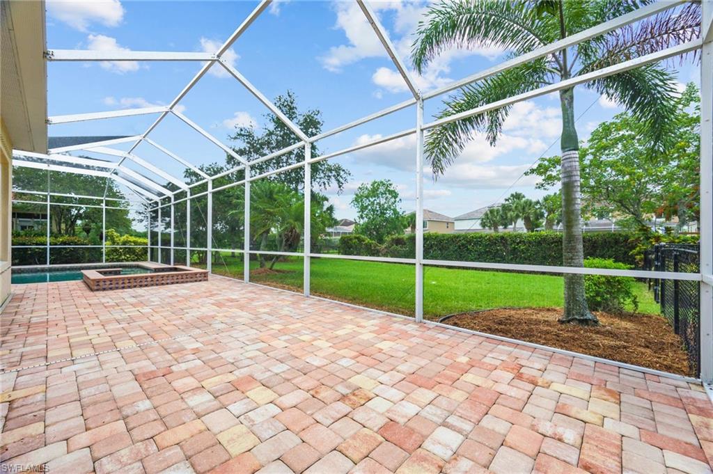 WINDWOOD - Residential