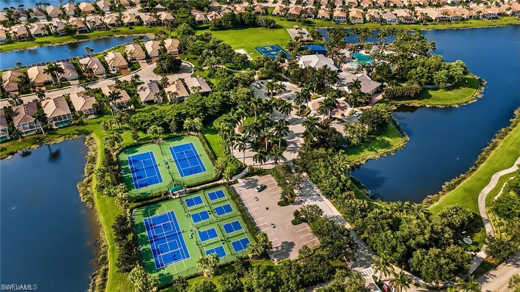 WINDWOOD - Residential