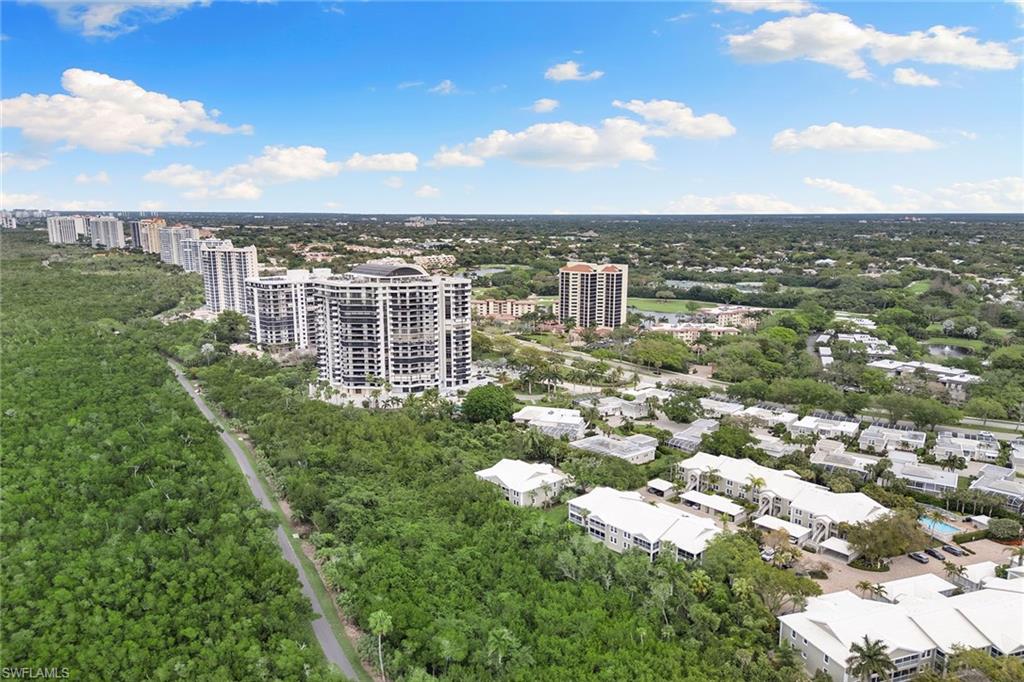 CHANTECLAIR MANOR - Residential