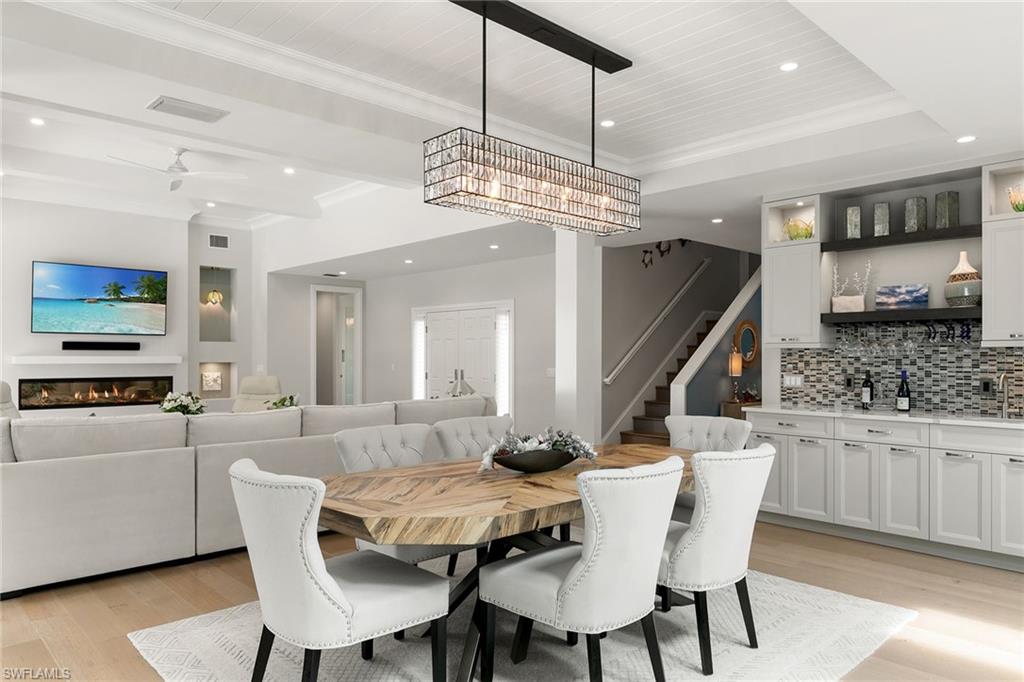 CHANTECLAIR MANOR - Residential