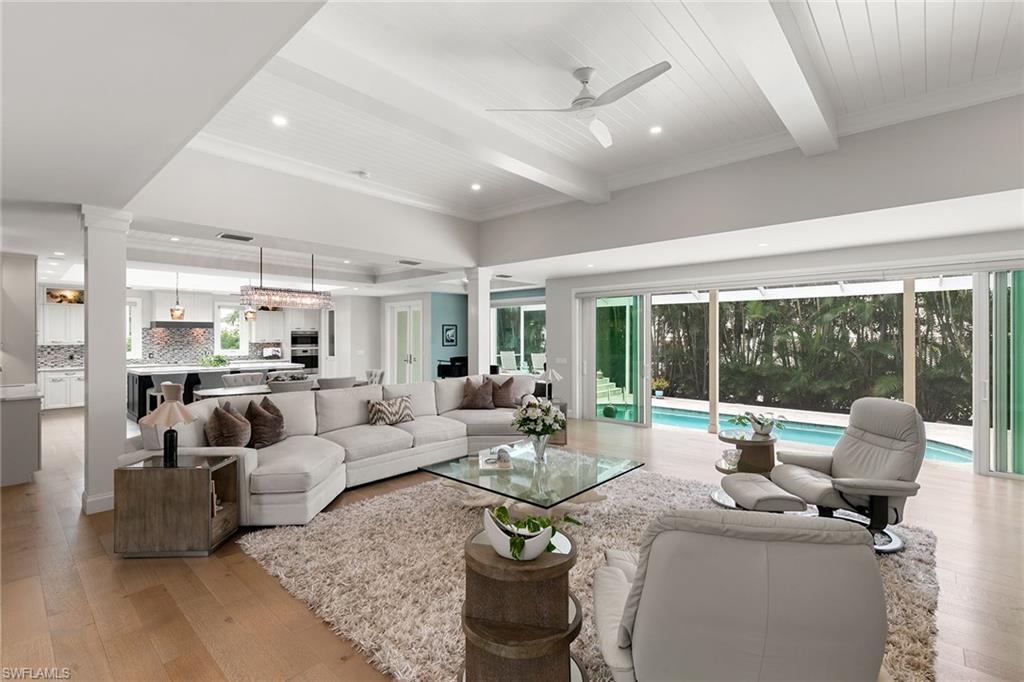 CHANTECLAIR MANOR - Residential