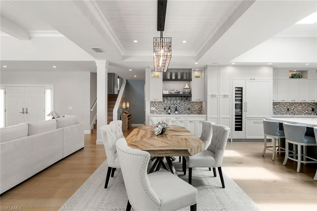 CHANTECLAIR MANOR - Residential