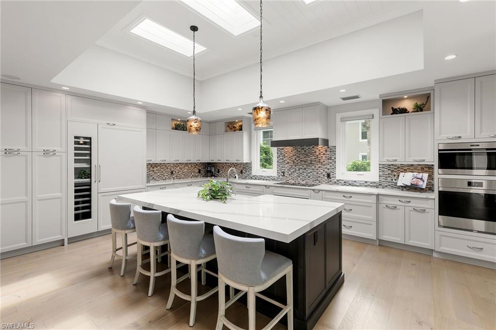 CHANTECLAIR MANOR - Residential