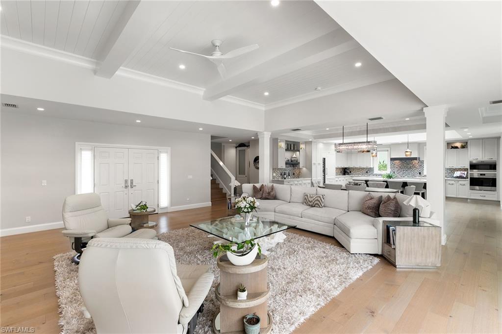 CHANTECLAIR MANOR - Residential