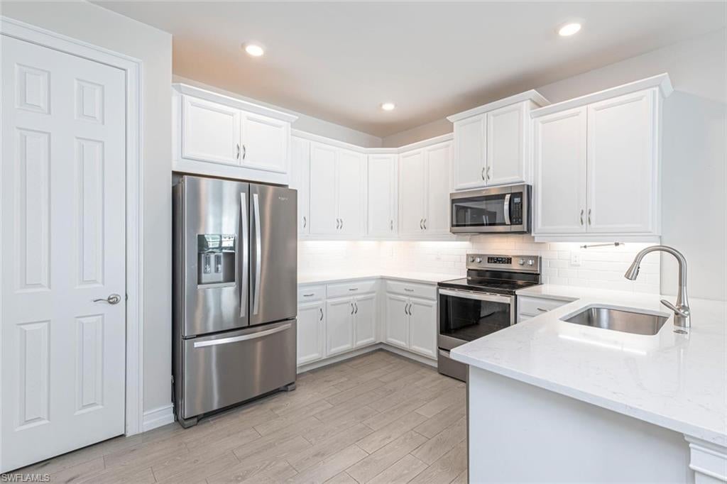 1050 ENBROOK LOOP