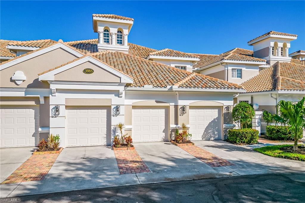 DEER CROSSING - Residential