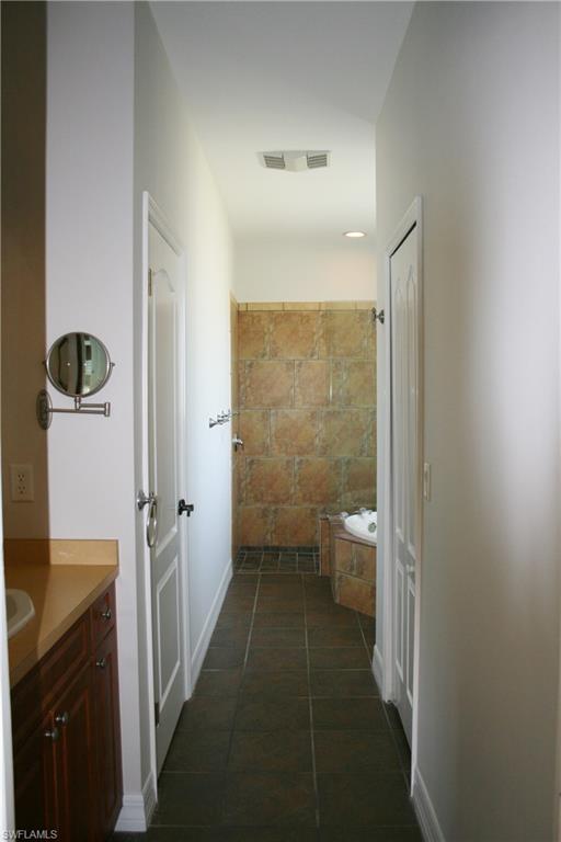 ISLAND PARK WOODLANDS - Residential