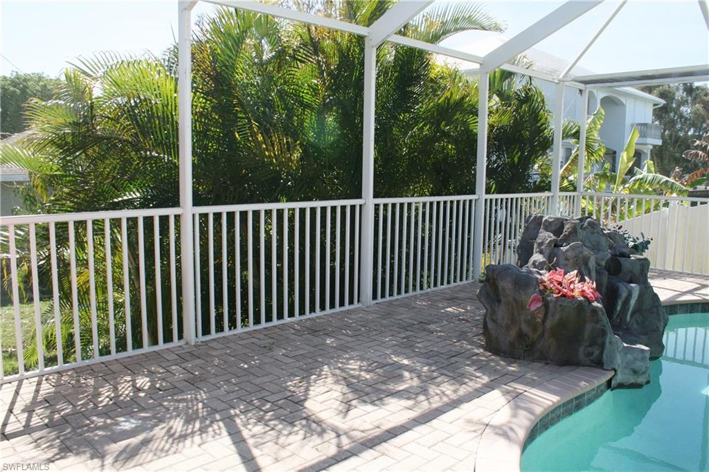 ISLAND PARK WOODLANDS - Residential