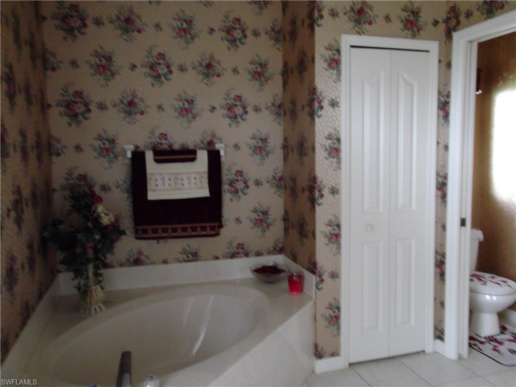 ROTONDA BROADMOOR - Residential