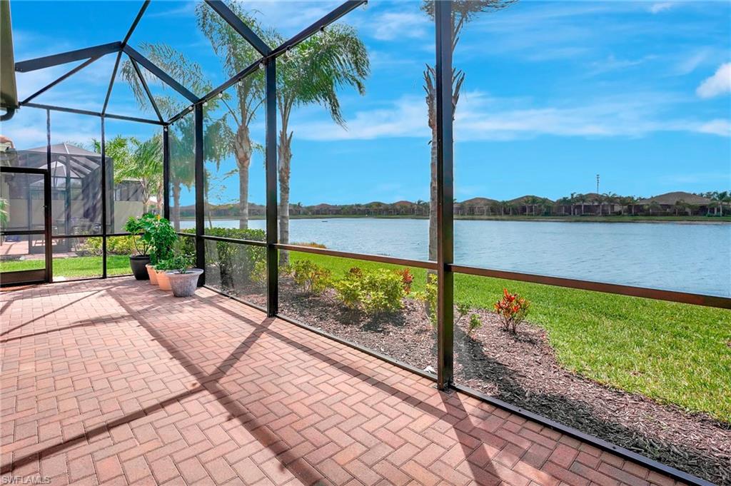 MARINA BAY - Residential