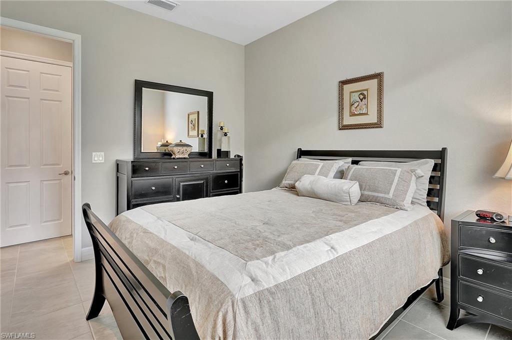 MARINA BAY - Residential