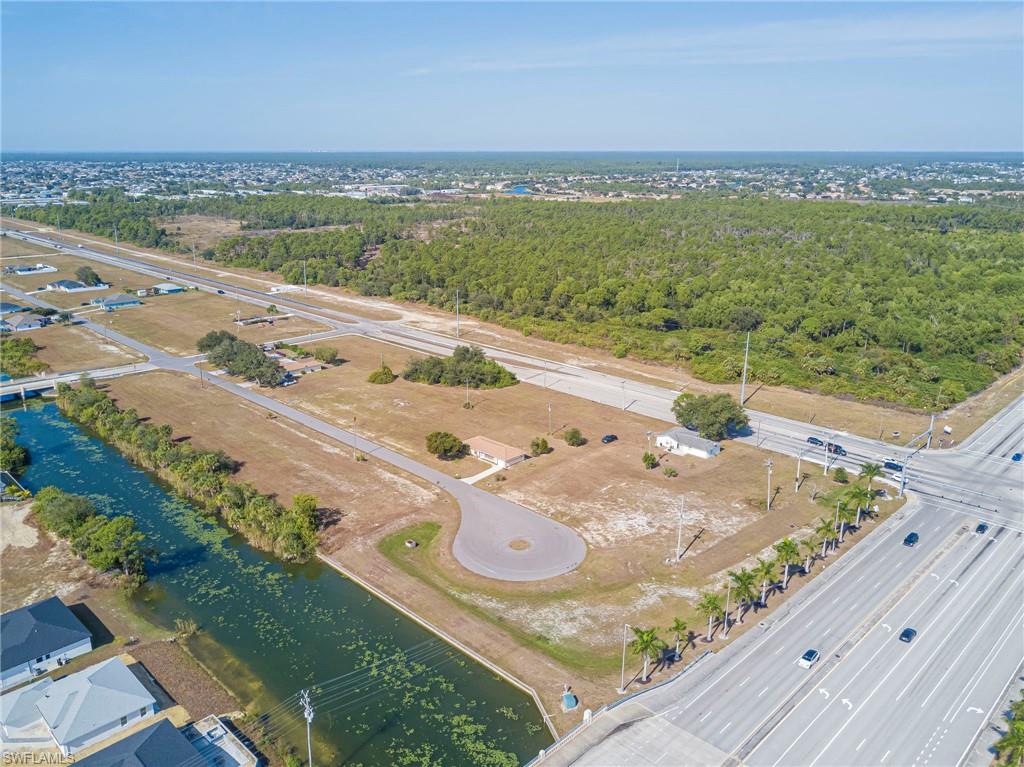 CAPE CORAL - Land