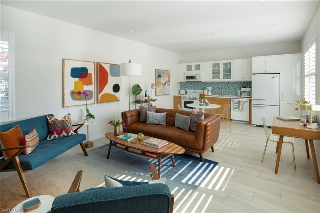 NAPLES PARK - Residential